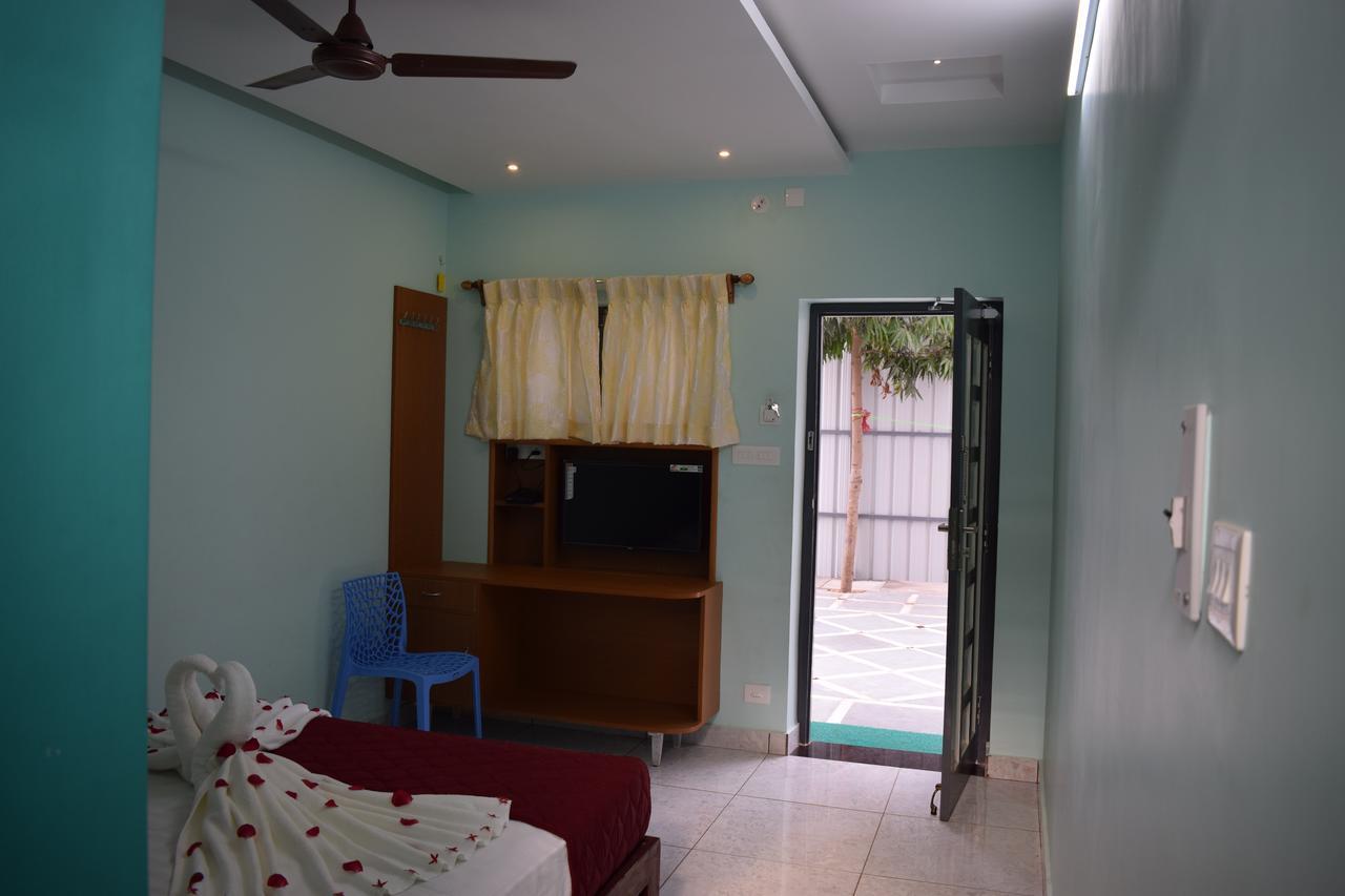 Wind Chimes Hotel Kuilapalayam Exterior foto