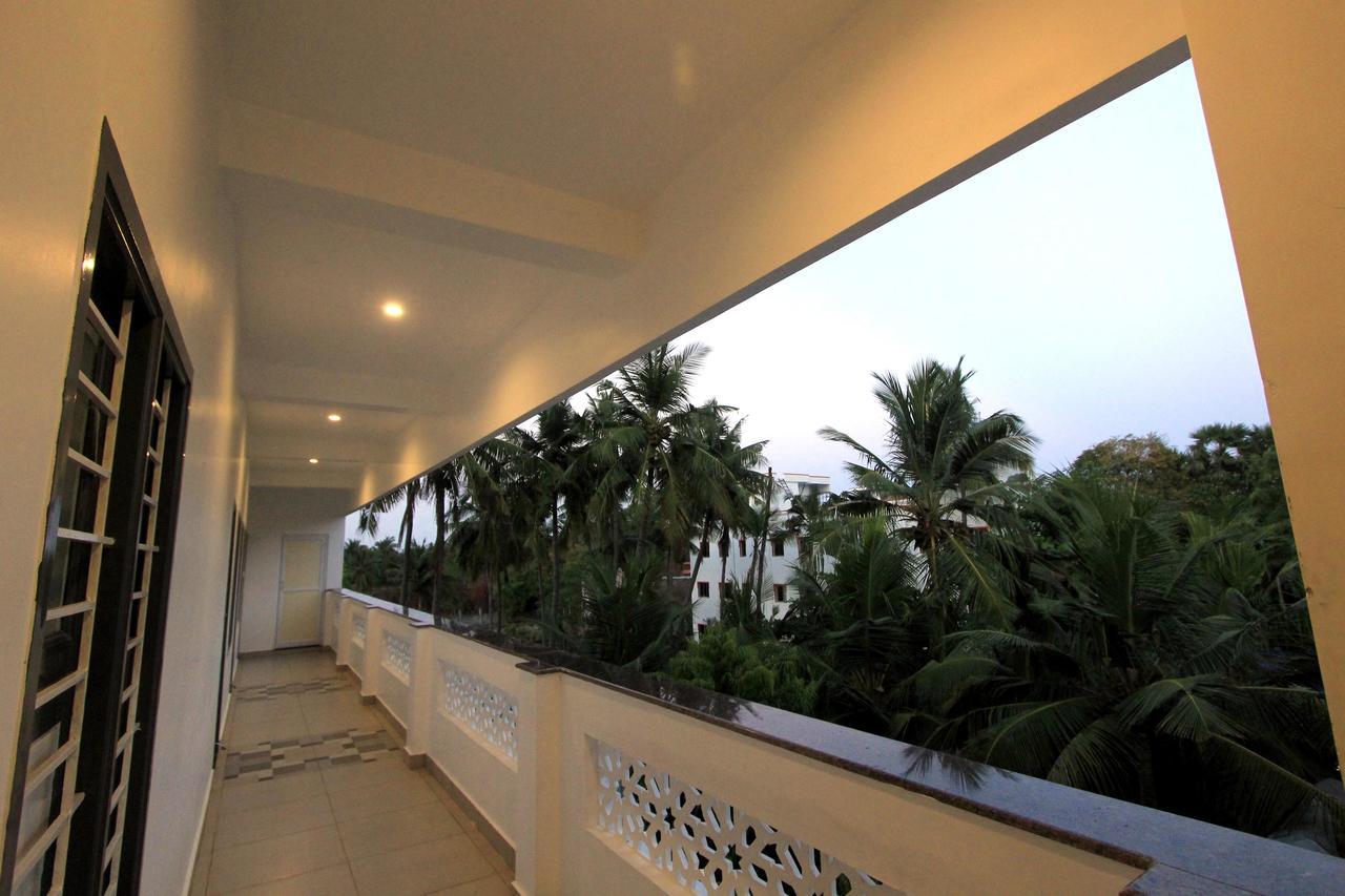 Wind Chimes Hotel Kuilapalayam Exterior foto